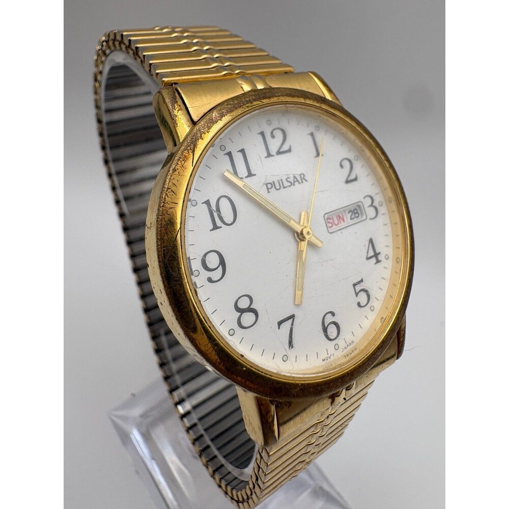 Pulsar Men's Watch White Dial Day/Date Arabic Numerals Gold-Tone Expansion Band